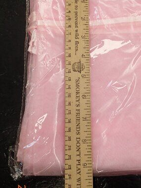 Pink Gift Bags medium size new in package